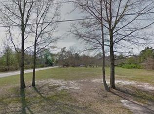 14 Liberty St, Mayesville, SC 29104