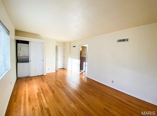 205 Monclay Ct APT 2E, Saint Louis, MO 63122