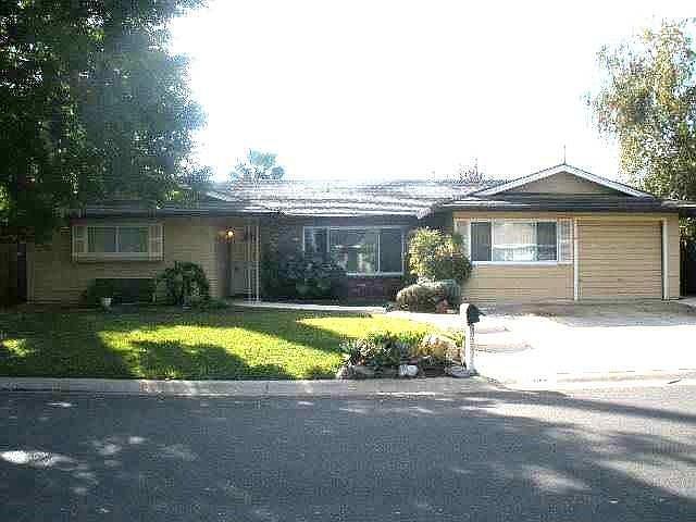 1st image of 2894 Kennedy Dr