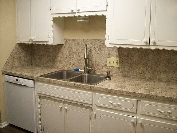 3rd image of 5822 NW Dearborn Ave