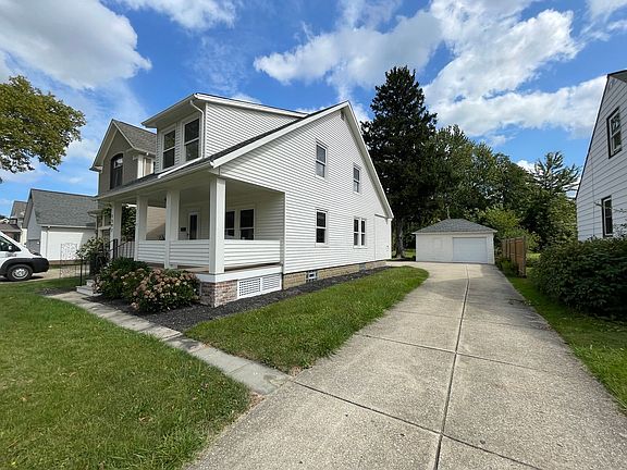 5th image of 1397 Summit Dr