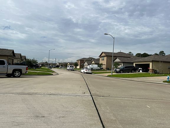 5th image of 9722 Vanessa Glen Ct