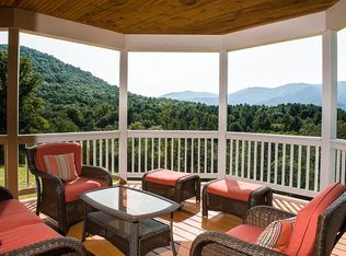 78 Riddle Rd, Swannanoa, NC 28778