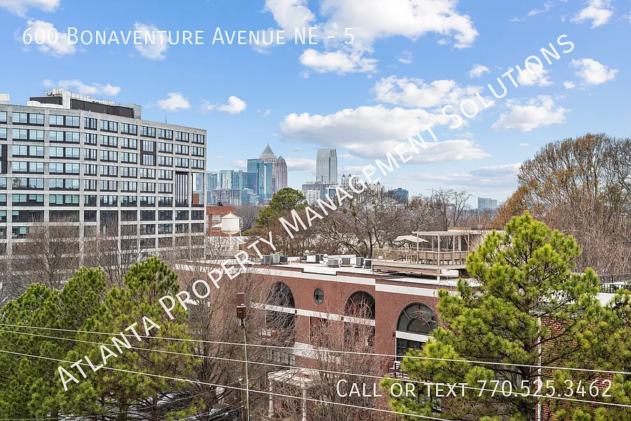 Building Photo - 600 Bonaventure Ave NE #5