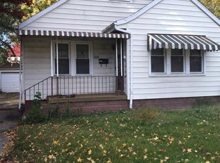 268 N 5th Ave, Canton, IL 61520