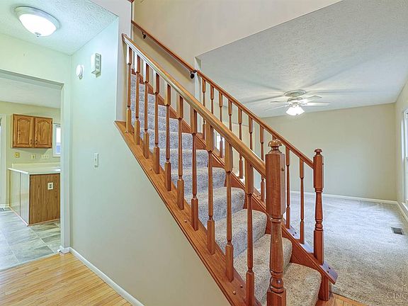 4th image of 771 Regent Rd