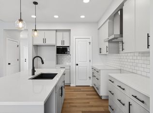 2251 194th St NW, Edmonton, AB T6M 1P5