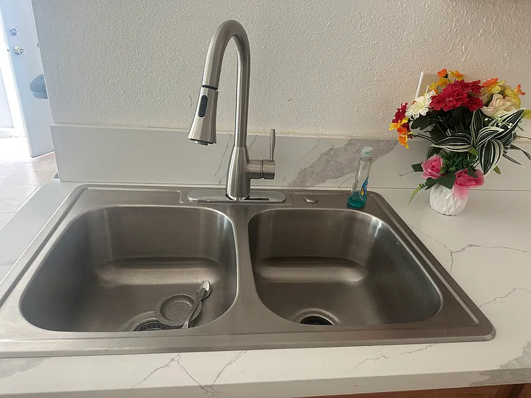 Kitchen sink