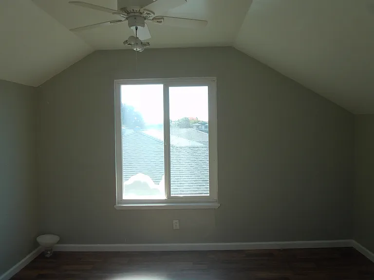 2231 Edwards St — Photo 10