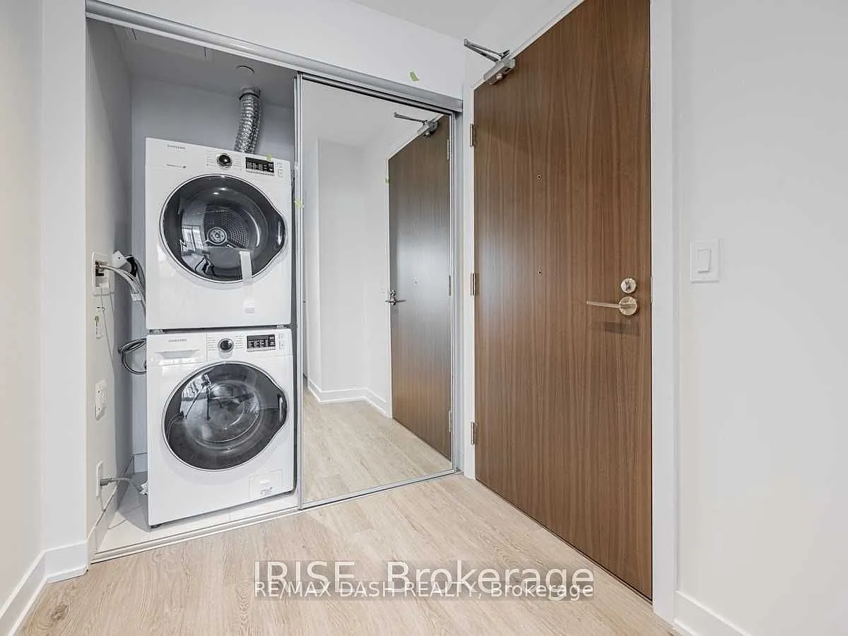 2 bed, $2,350 — Photo 3