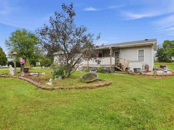 9461 Brook Ln, Rives Junction, MI 49277