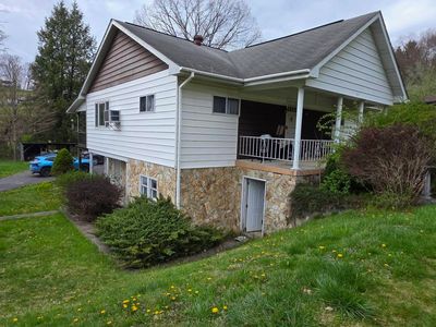 67 Grand Ave, Cowen, WV, 26206