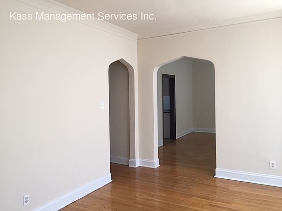4th image of 6319 S California Ave APT 3
