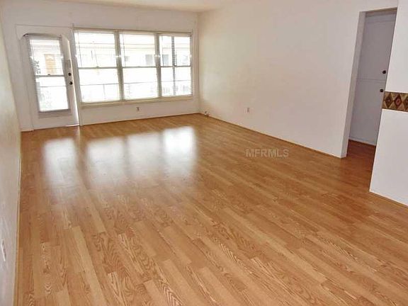 3rd image of 4143 56th St N APT 1005