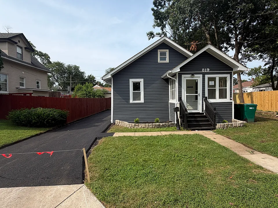 819 Audrey Ave