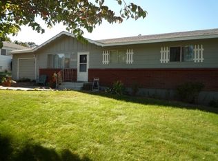 627 Terry St, Sunnyside, WA