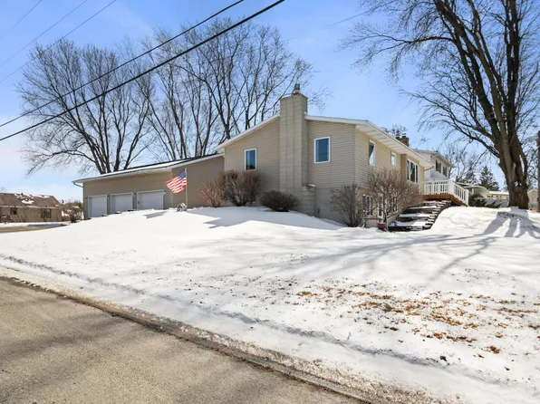 318 4th Ave NE, Byron, MN 55920