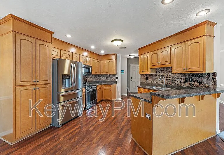 845 Prairie Ln — Photo 7