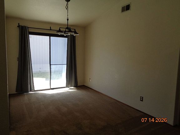4th image of 748 Peregrine Way