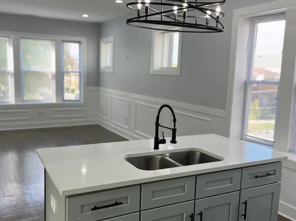 5033 W Wabansia Ave #1E, Chicago, IL 60639