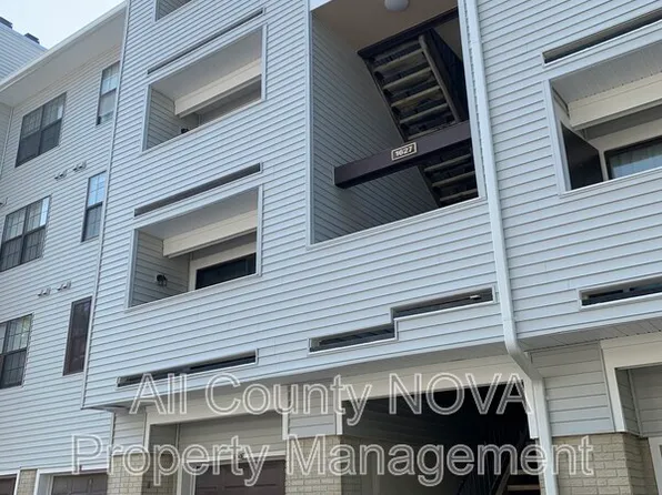 1611 Carriage House Ter, Silver Spring, MD
