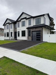 189 Broadway, Bethpage, NY, 11714