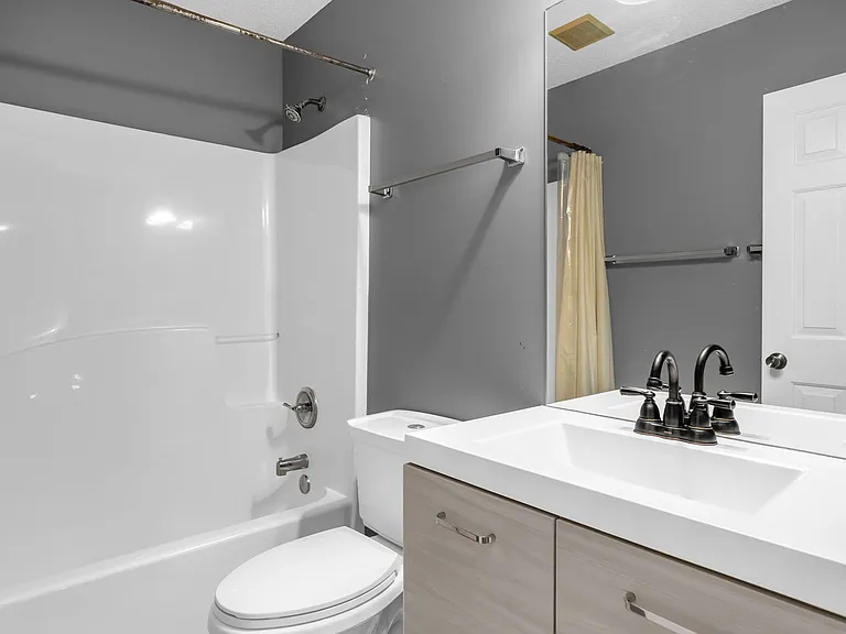 10510 Plantain Ct #6 — Photo 3