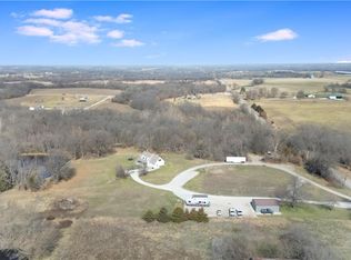 1248 SW County Road Zz, Garden City, MO 64747