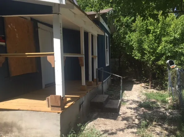 1108 Rivas St, San Antonio, TX 78207