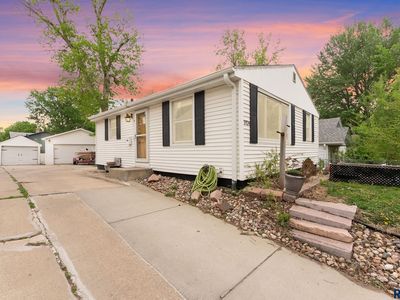 1924 S West Ave, Sioux Falls, SD, 57105