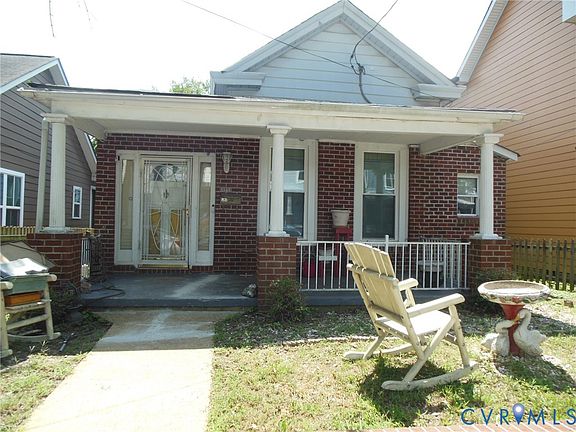 3rd image of 1525 Oakwood Ave