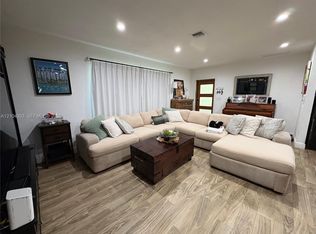 Oak Ranch Manor, Miami, FL 33161