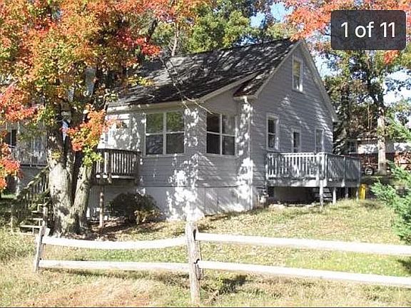 3rd image of 1301 Broadview Blvd N