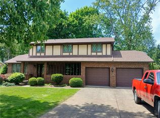 407 Eastbury Ave NE, North Canton, OH 44720