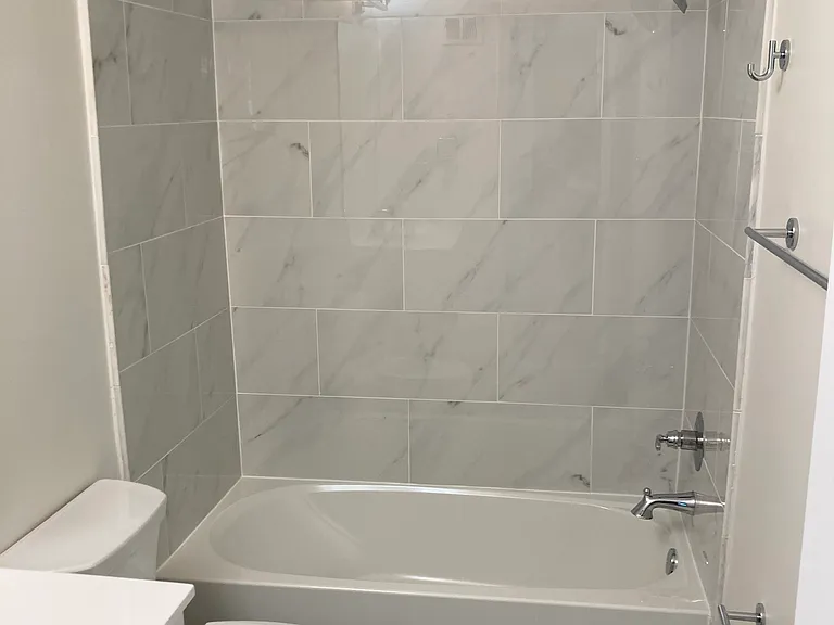 Upstairs Full Bath