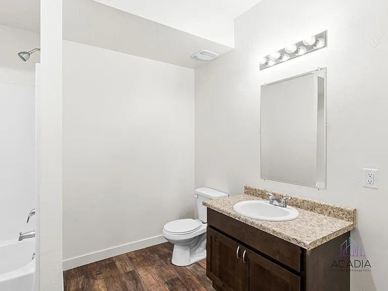533 S 850 E — Photo 59