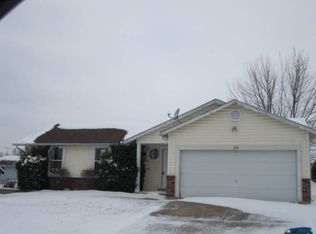 29 Royal Oaks Dr, O'Fallon, MO 63366