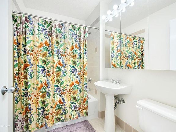 5th image of 474 48th Ave APT 20G