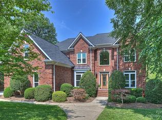 2820 Providence View Ln, Charlotte, NC 28270