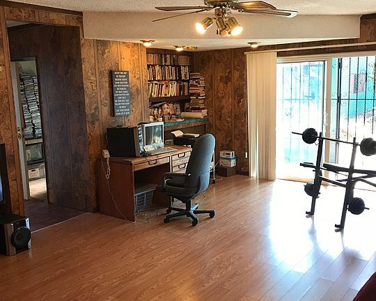 4th image of 10041 S Hobart Blvd