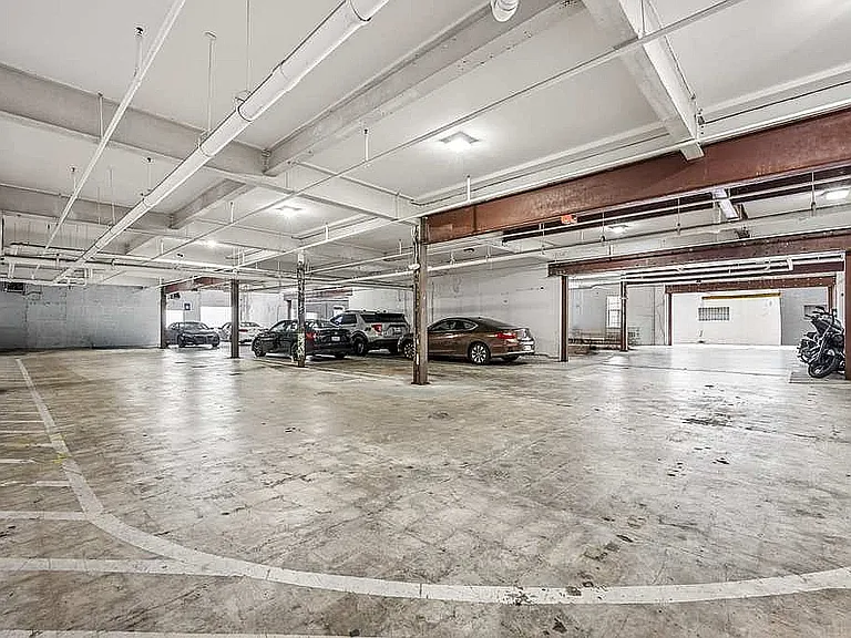 MC Kiser Lofts — Photo 18