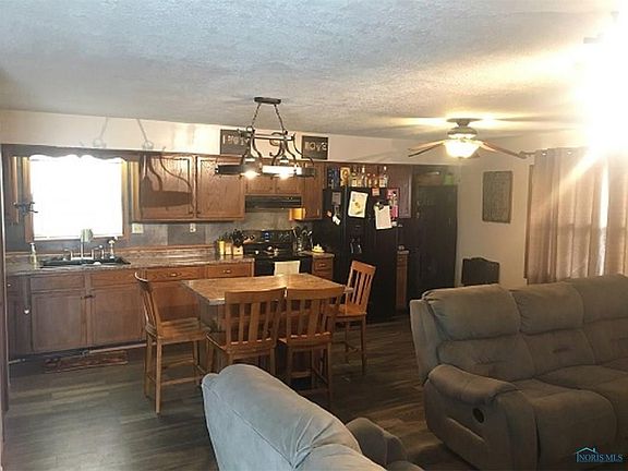 2nd image of 653 Wood Dr