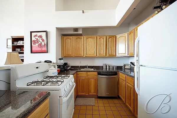 Sold by Bellmarc Realty | media 16