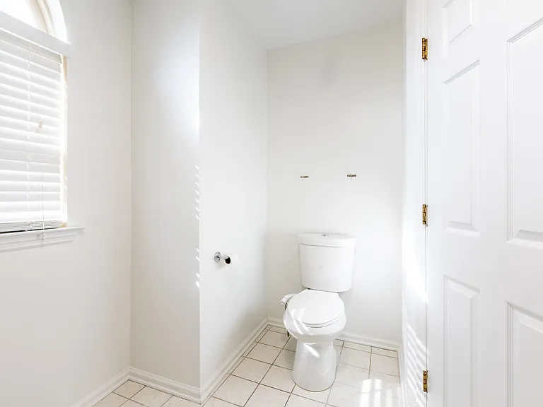 541 Pointe South Dr — Photo 23
