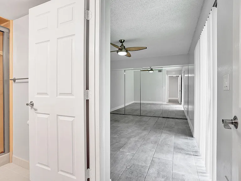 4260 Village Dr #D — Photo 16