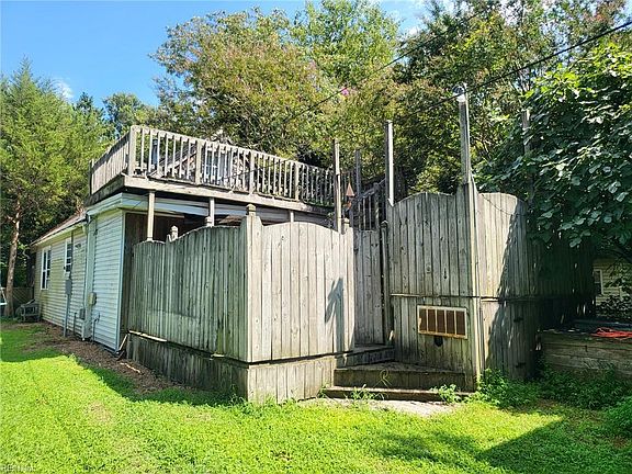 5th image of 119 Shenandoah Rd