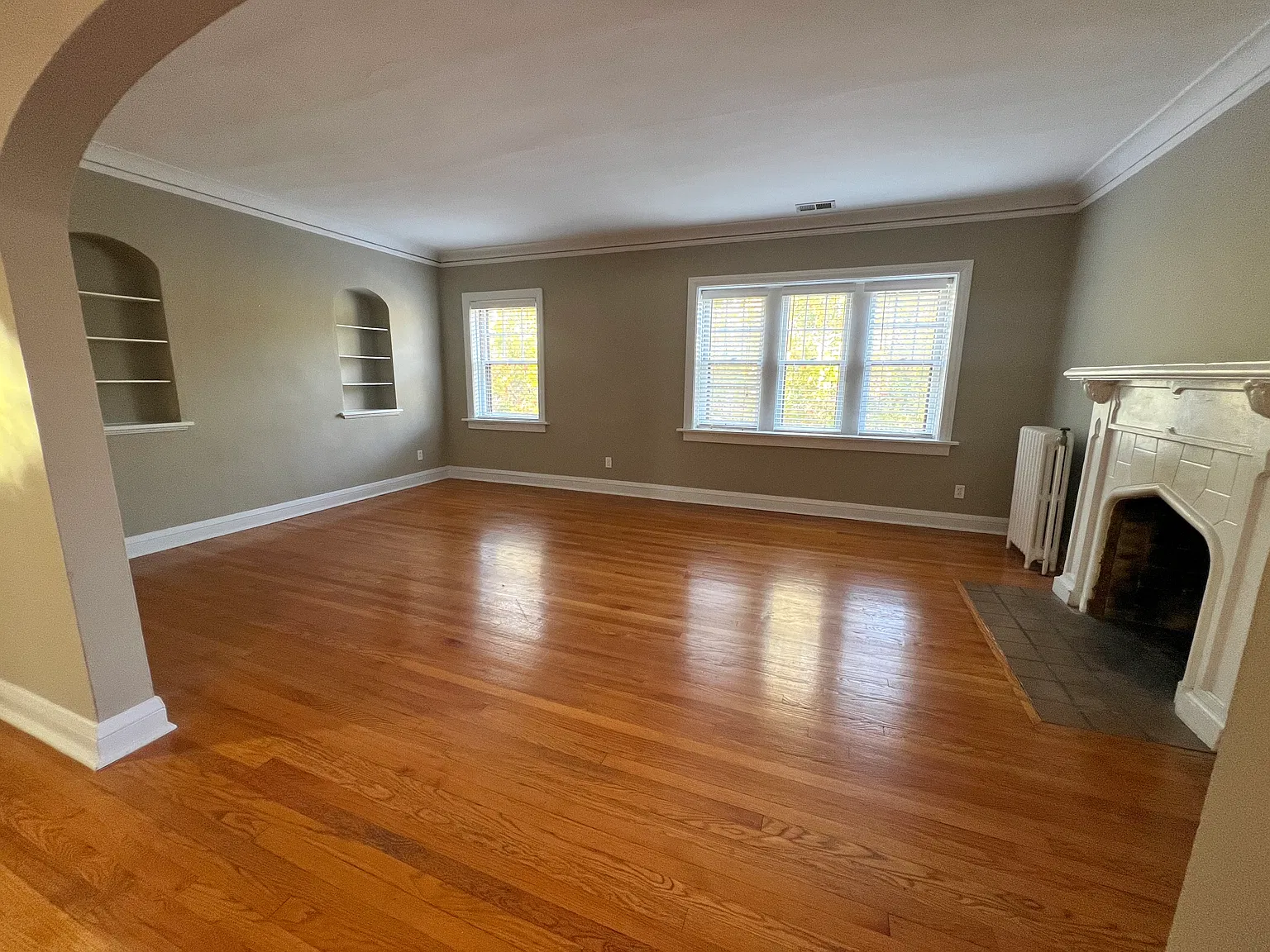 2 bed, $1,695 — Photo 3