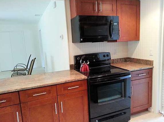 4th image of 4819 W Country Club Dr