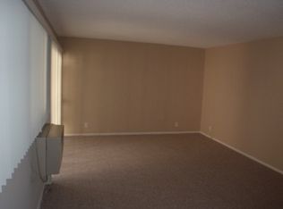 345 S Doheny Dr APT 303, Beverly Hills, CA 90211