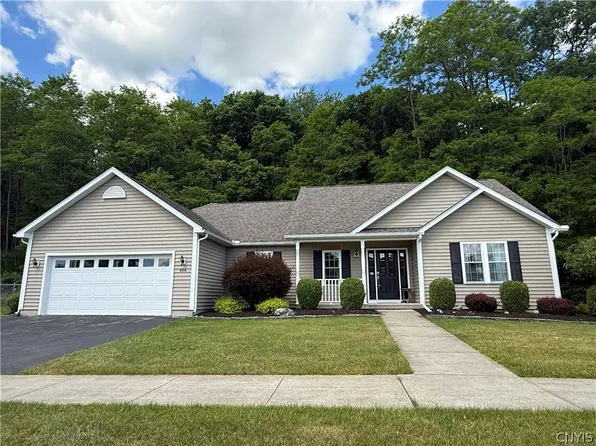 404 Tamarack Ter, Hamilton, NY 13346